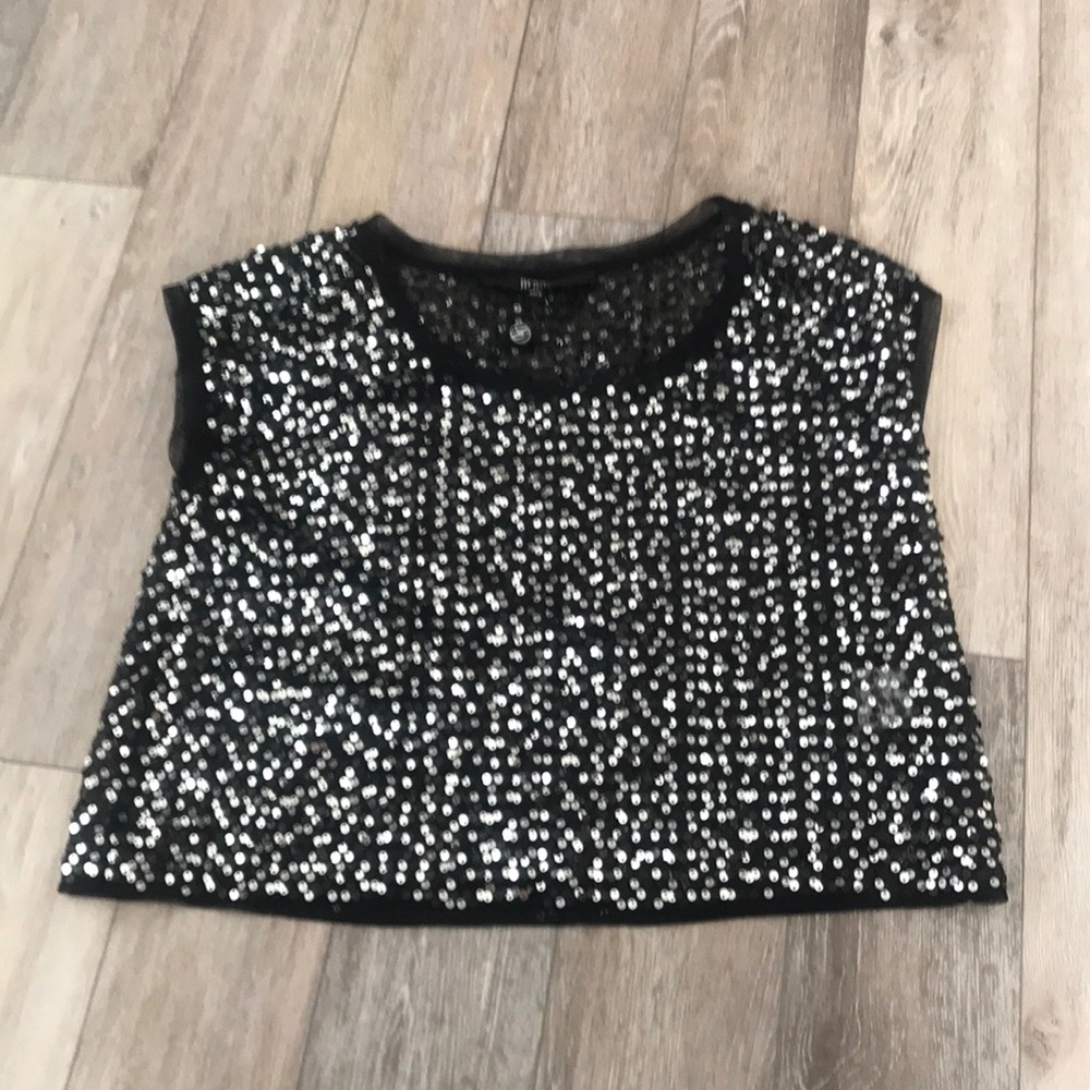 Crop paillette top